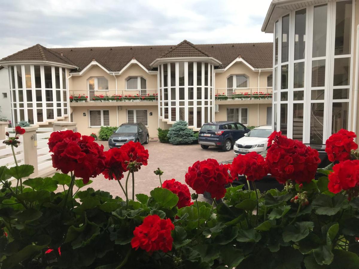 Villa Brussels 德瓦 外观 照片